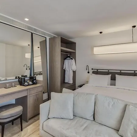 Bitzaro Hotel